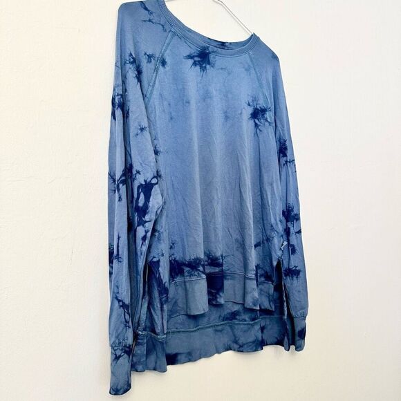 Joy Lab Long Sleeve Soft Loose Fit Pullover Tie Dye Blue Sweatshirt Size Medium - Picture 2 of 3